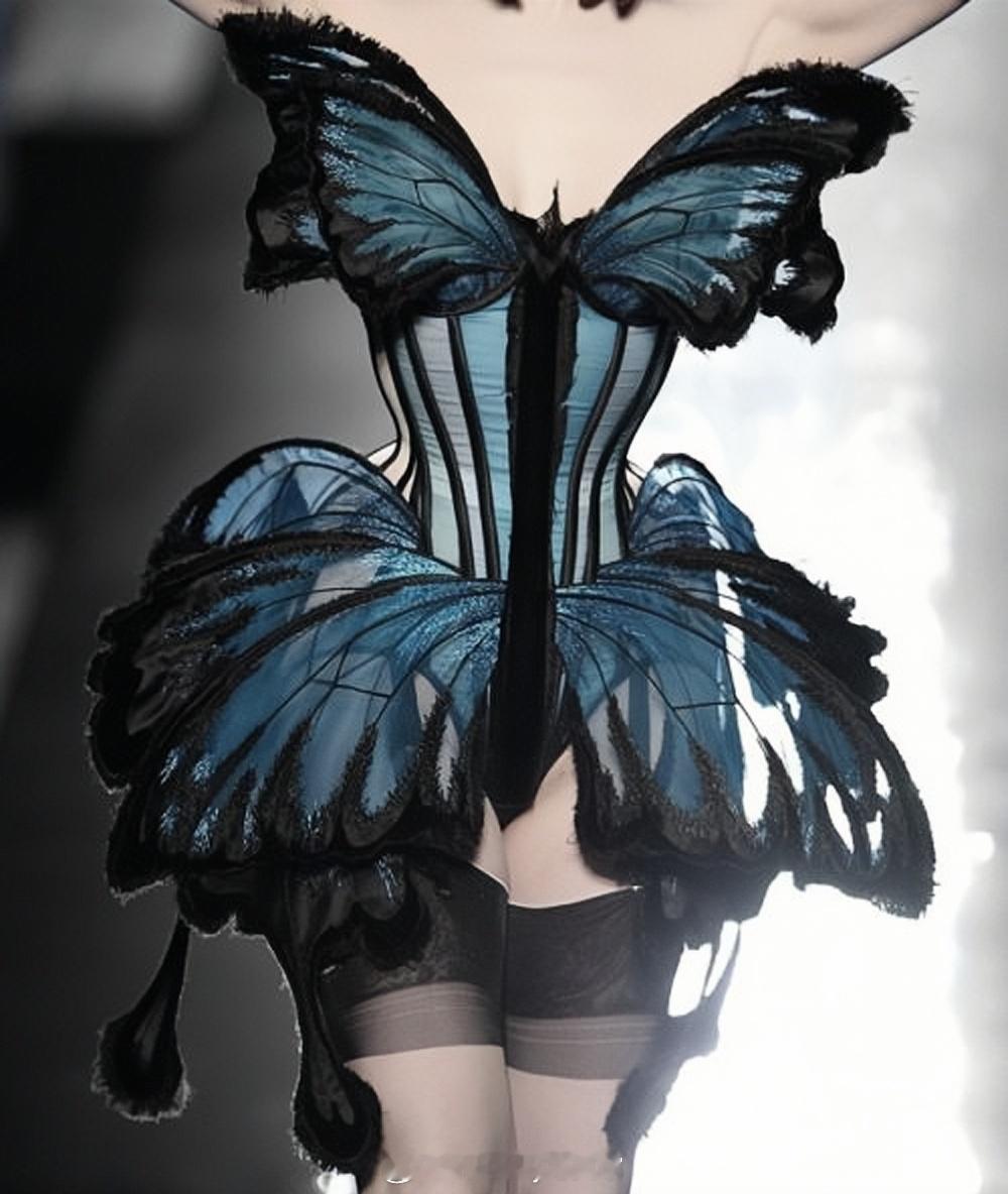 Jean Paul Gautier S/S 2014 | 神秘而致命的蝴蝶 ​​