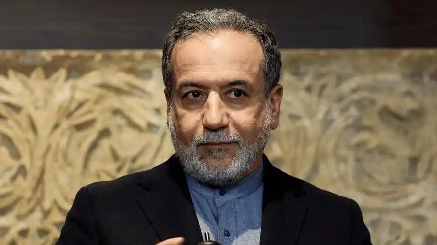 就在刚刚，

伊朗外交部正式宣布，

4月8日凌晨，一条震动全球能源市场和地缘格