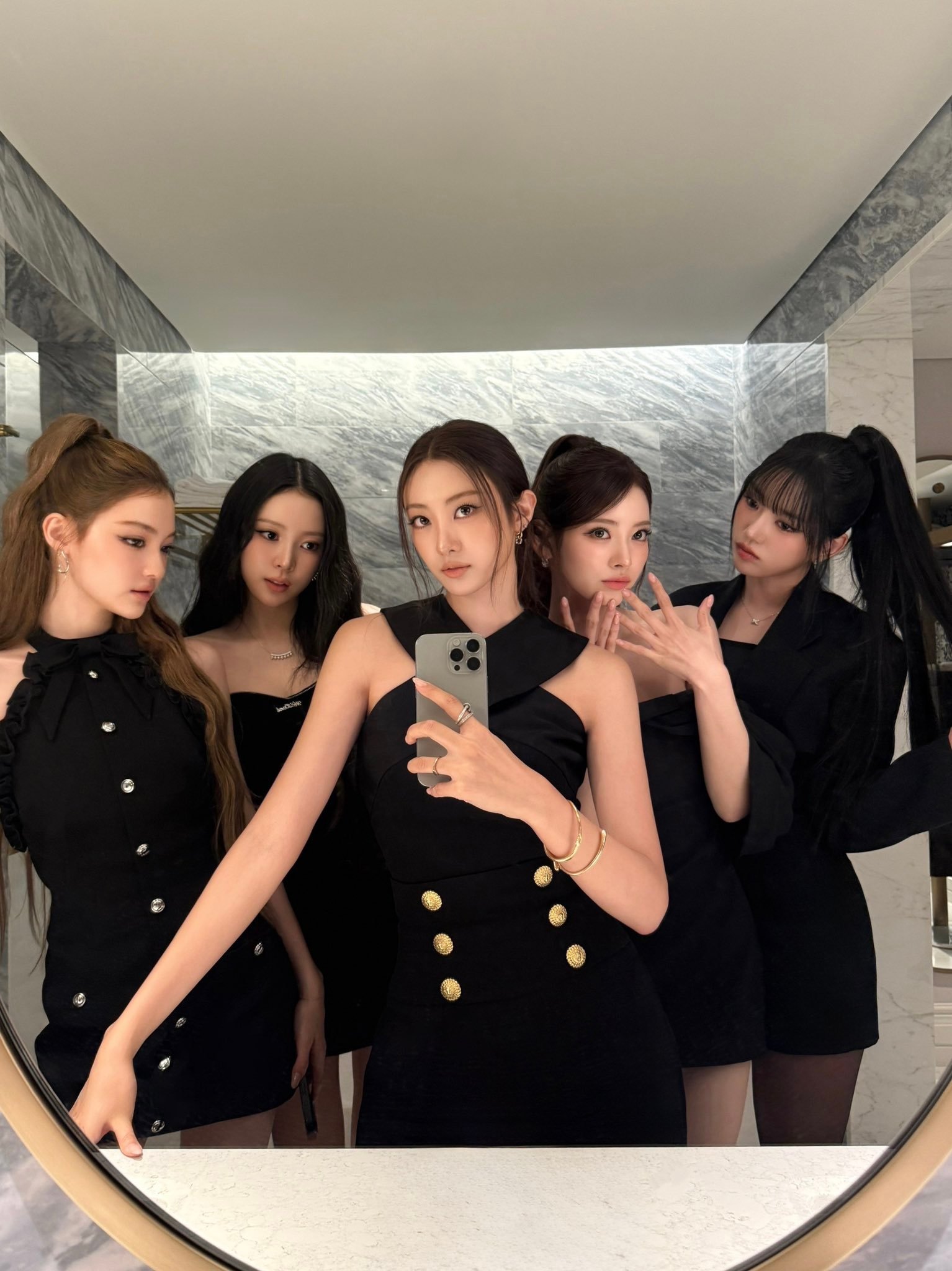 MEOVV[超话] TMA🖤🐈‍⬛ ​​​