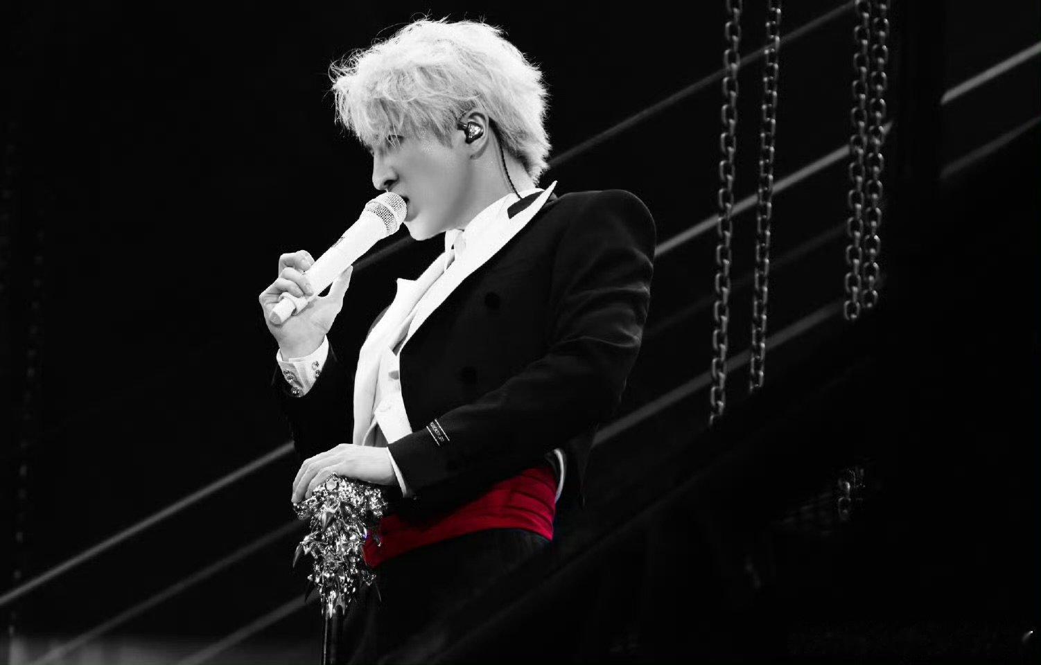 薛之谦演唱会南京站官宣 风声漫过金陵，万兽奔赴约定，薛之谦南京演唱会正式定档五月