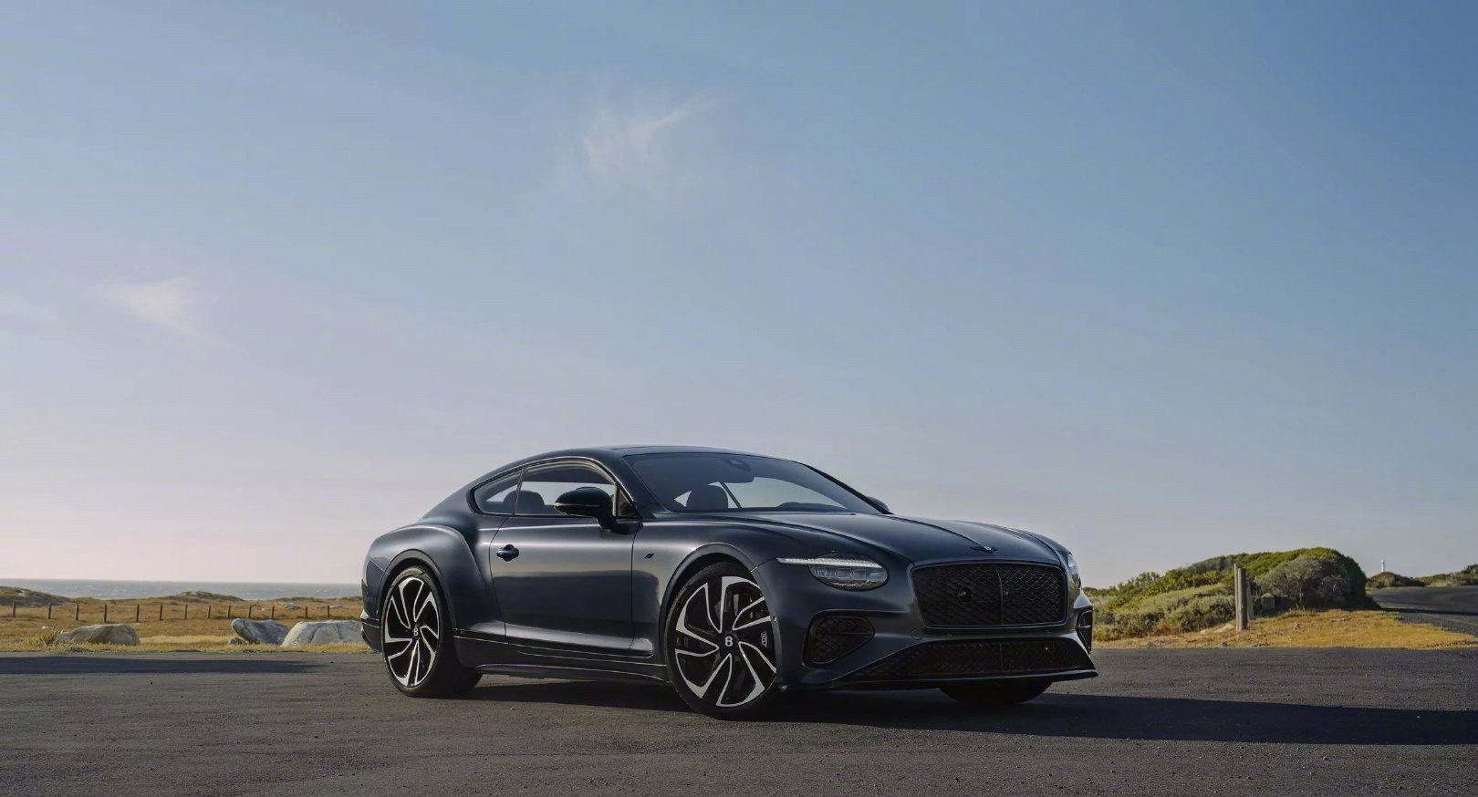 宾利推出新款欧陆GT S/GTC S系列，采用专属