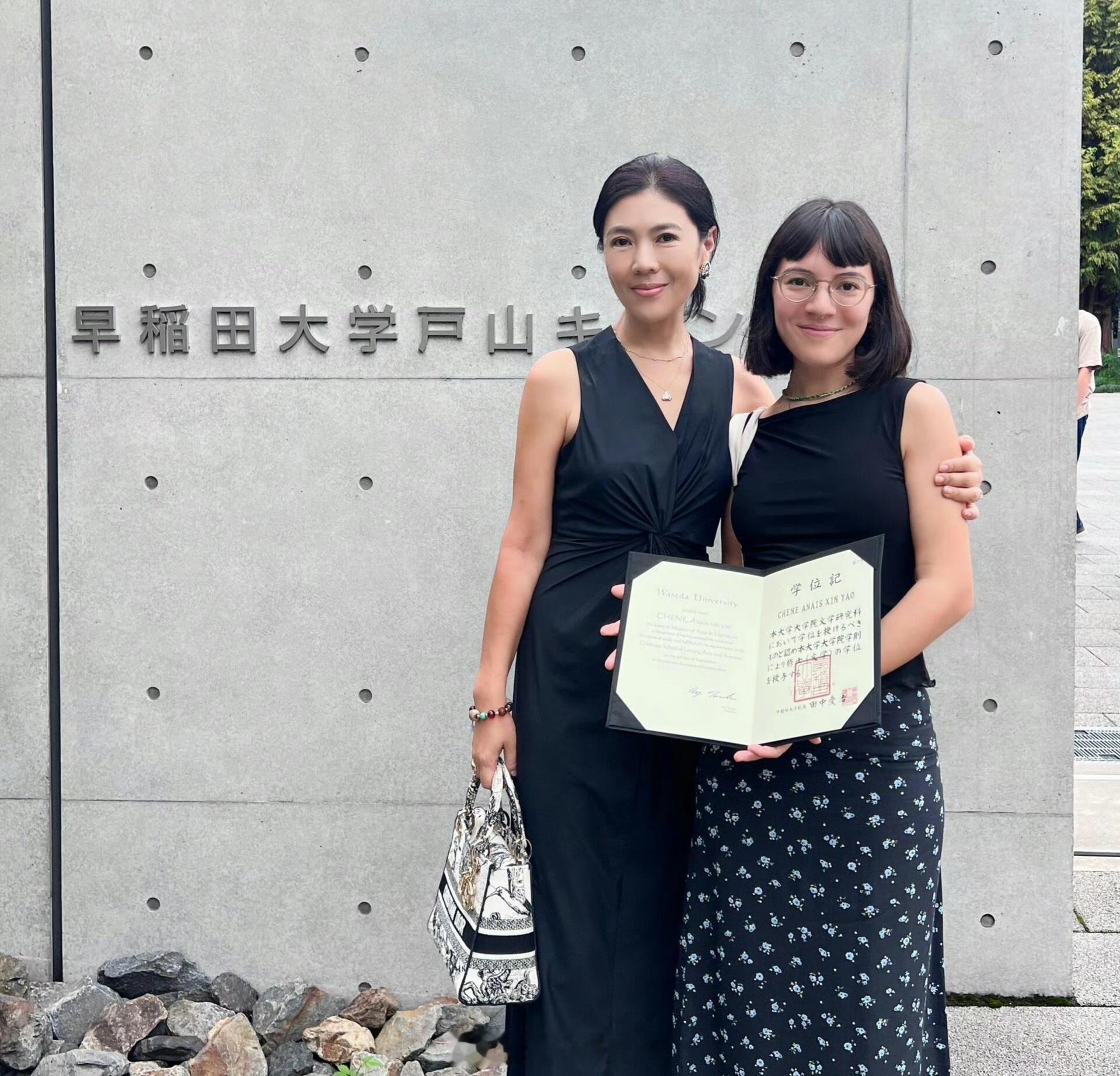 苏芒为法国婆家做中餐 才知道苏芒老公是法国人，混血女儿长得不像她，完全就是她老公