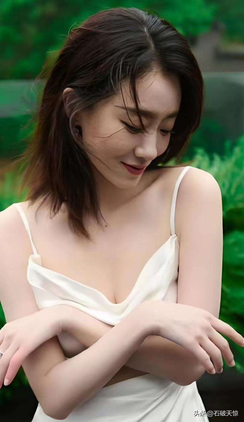 男人一定要烂在肚子里的10件事：

1、自己的存款———不说
2、家里的矛盾——