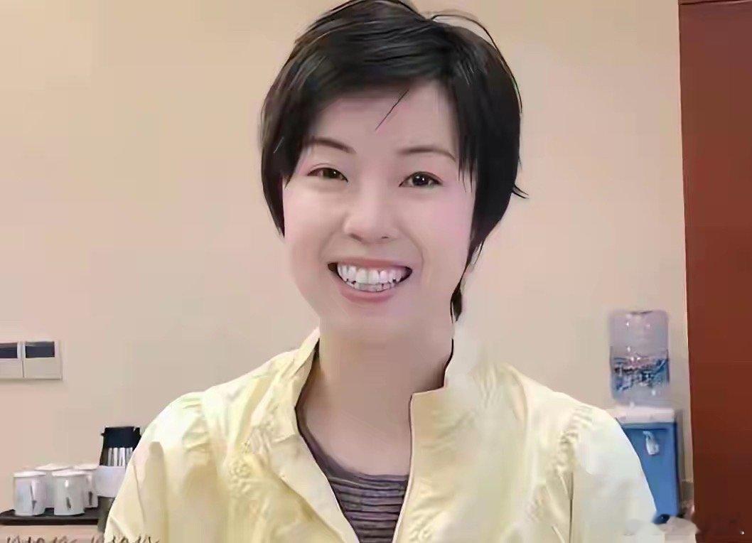 张怡宁罕见的批评了孙颖莎:她说:孙颖莎正手能力，无人可及，即使自己巅峰时期，也打