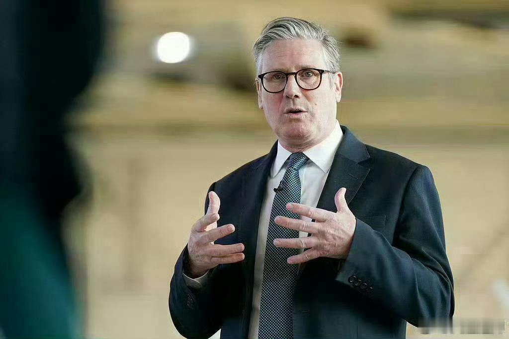 英媒路透说，英相斯塔默拟下周访华。 