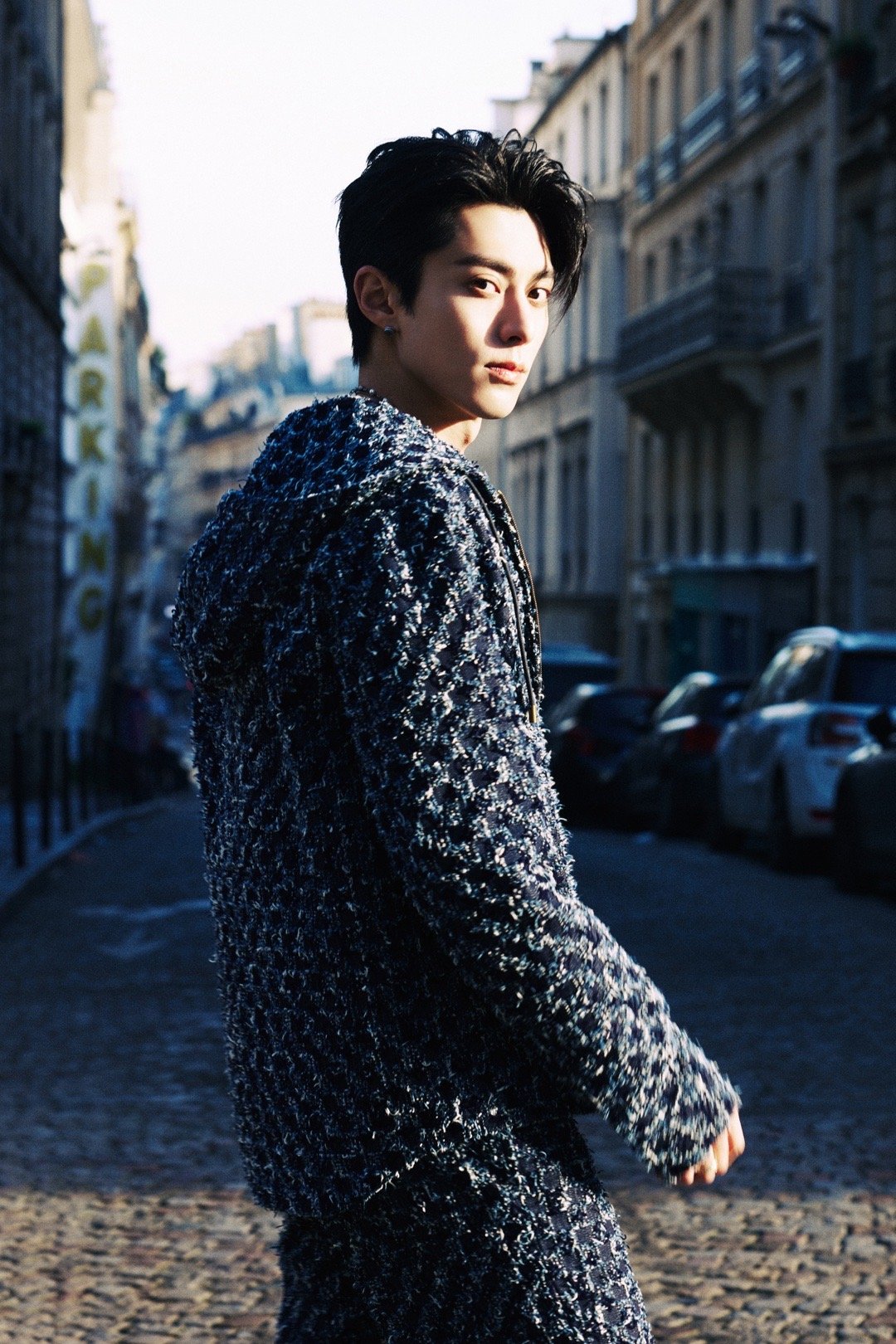 王鹤棣 × Louis Vuitton F/W 2025.造型图集大片 ，身穿 