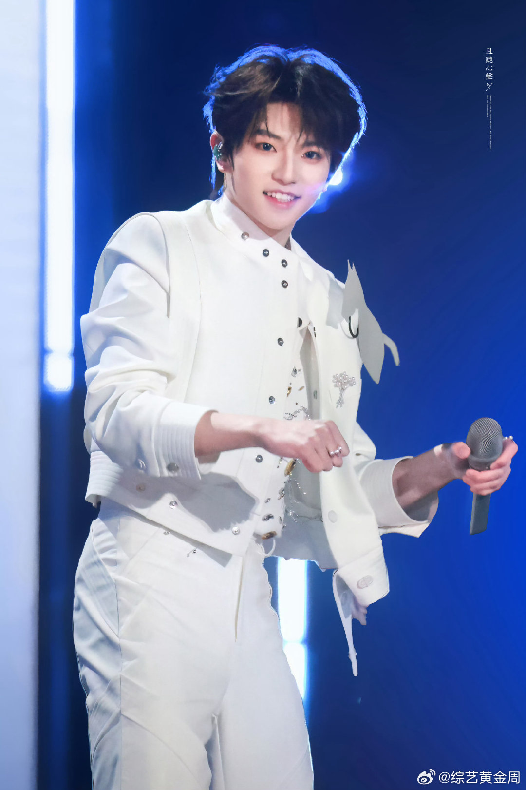 穆祉丞直播周五晚高疯穆祉丞综艺感拉满，直播全程超有料！ 