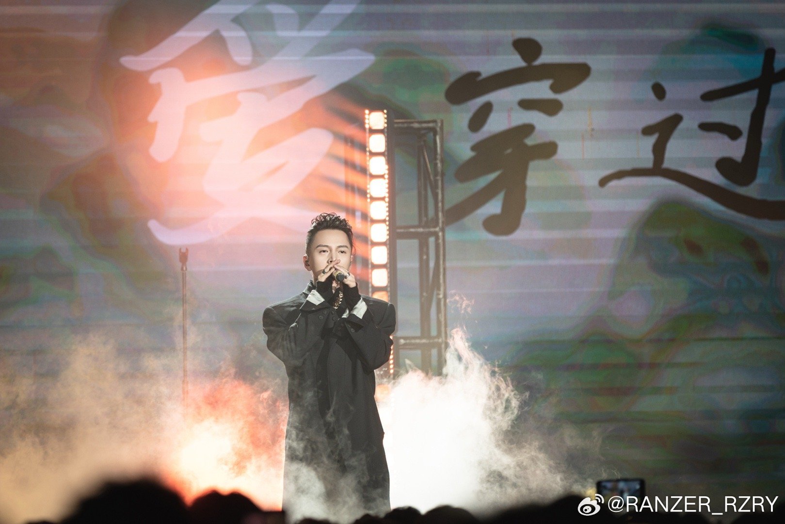 叶润泽回应被淘汰 不要淘汰叶润泽 二公rap狠狠圈粉，叶润泽却遗憾止步，告别时感