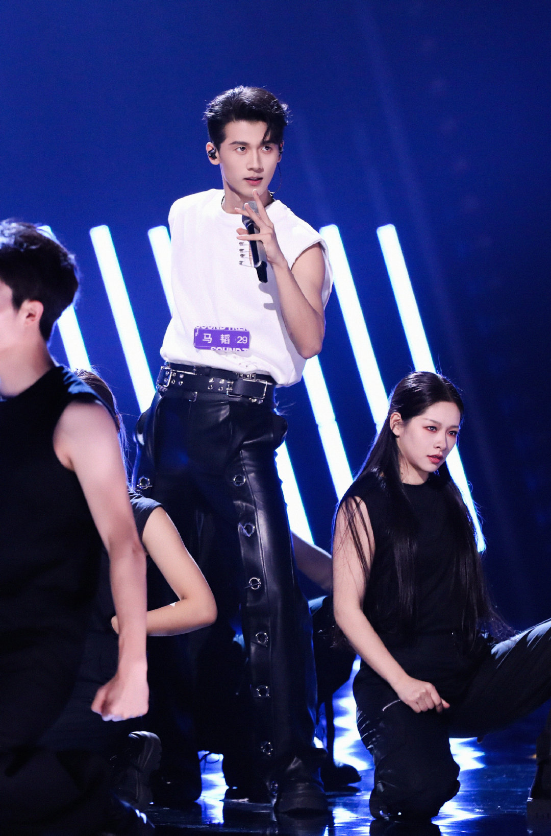 声鸣远扬冠军竞猜《声鸣远扬》四强争夺太刺激啦，感觉就像看一场精彩绝伦的大戏。要说