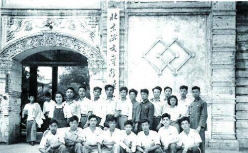 留苏回来钻进军阀部队，张雅韶让马仲英部被报上称作 “赤化”？



张雅韶 19