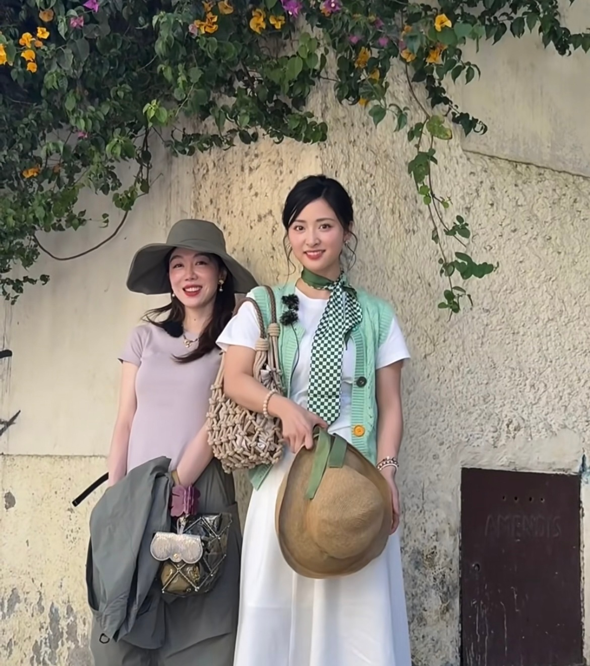 沈月瘦身后颜值飙升，若身高再增几分则更完美。夏日生活打卡季，期待她更多精彩表现。