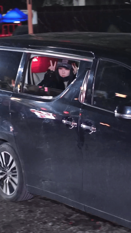 摸摸我家孩子兔头，辛苦啦宝宝虞书欣