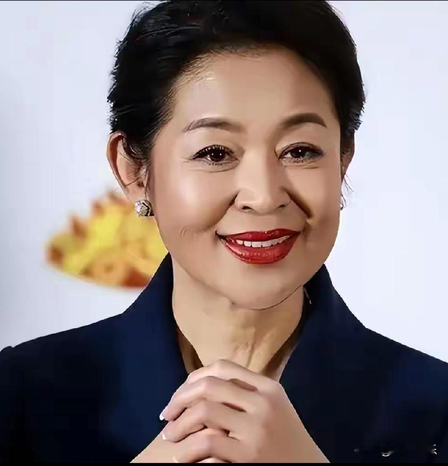 《倪萍代言八年的