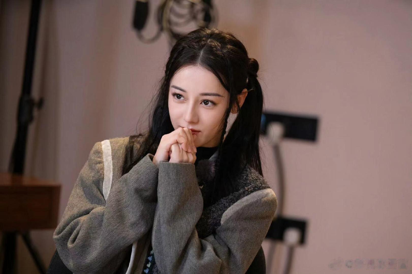 #迪丽热巴克罗地亚站导游##迪丽热巴双低马尾# 期待导游巴巴[爱慕] ​​​