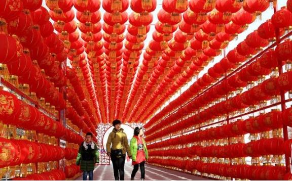 土耳其之所以对新疆念念不忘，是因为土耳其最想宣扬大突厥主义，声称自己是突厥后人。