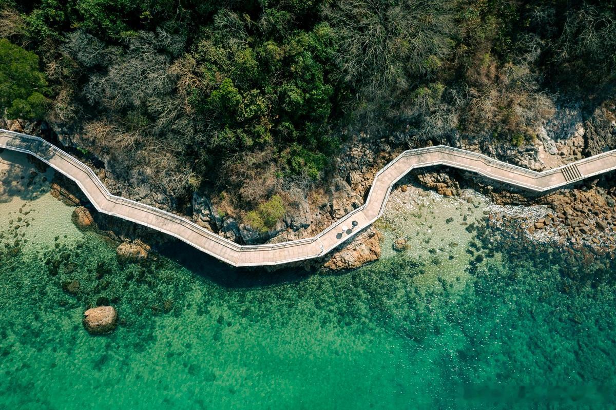 股东以能够估价的实物出资，应当实际交付公司使用，需办理登记的，还应办理权属变更登