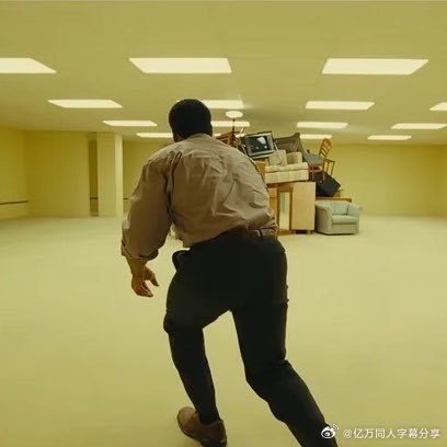 后室票房 《后室BACKROOMS》已成为美国有史以来票房前十的恐怖电影之一。 