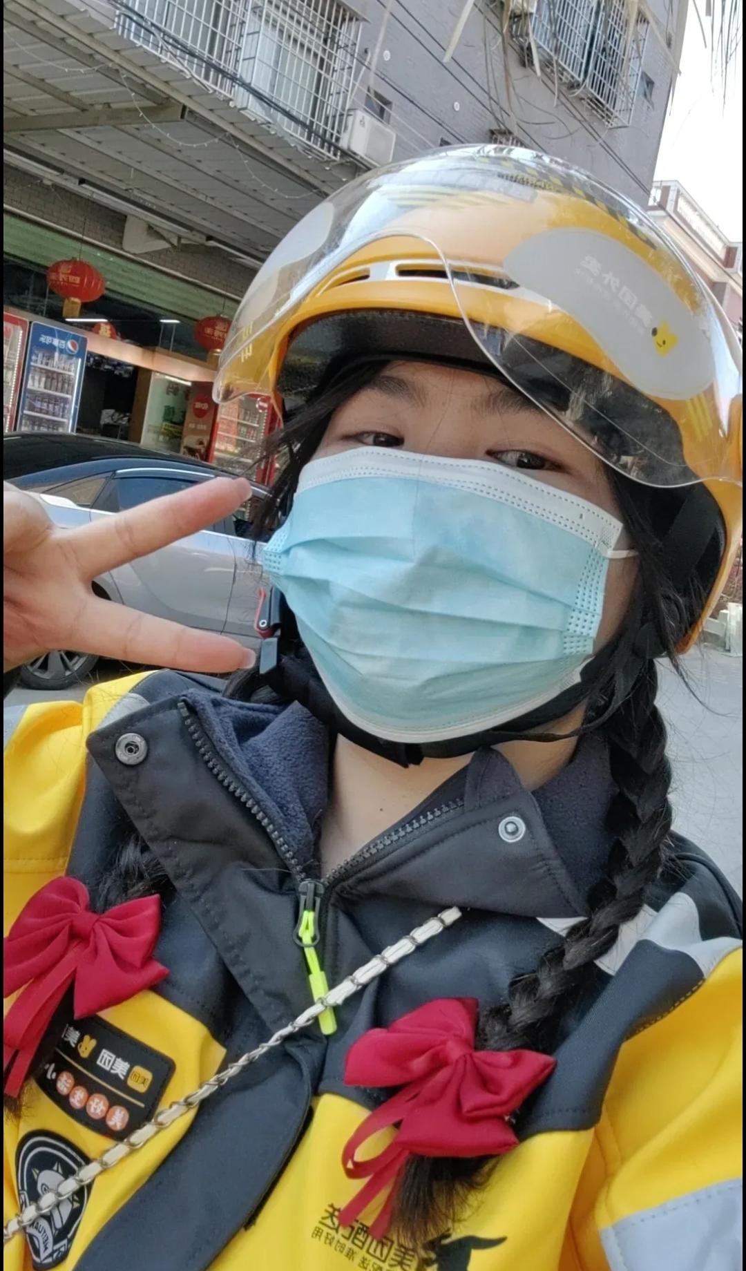 这样的女人太少见了

“刘四拴了”。这个消息时间不长便传遍整个村庄。“刘四刚四十