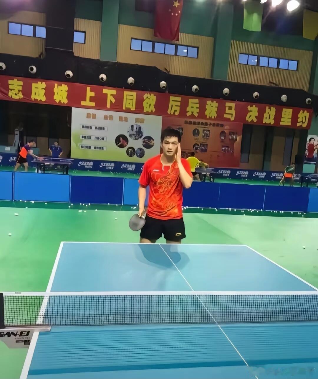站在他的对面会是什么感觉？ ​​​