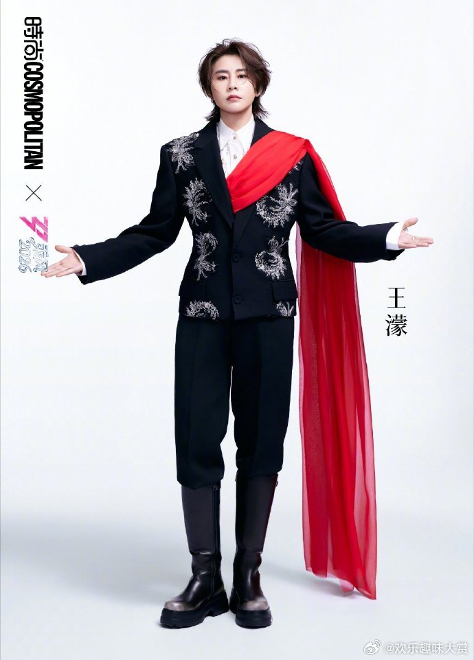 李小冉唐艺昕王濛一公分组 李小冉唐艺昕王濛一公分组，太好啦！ 李小冉团有唐艺昕王