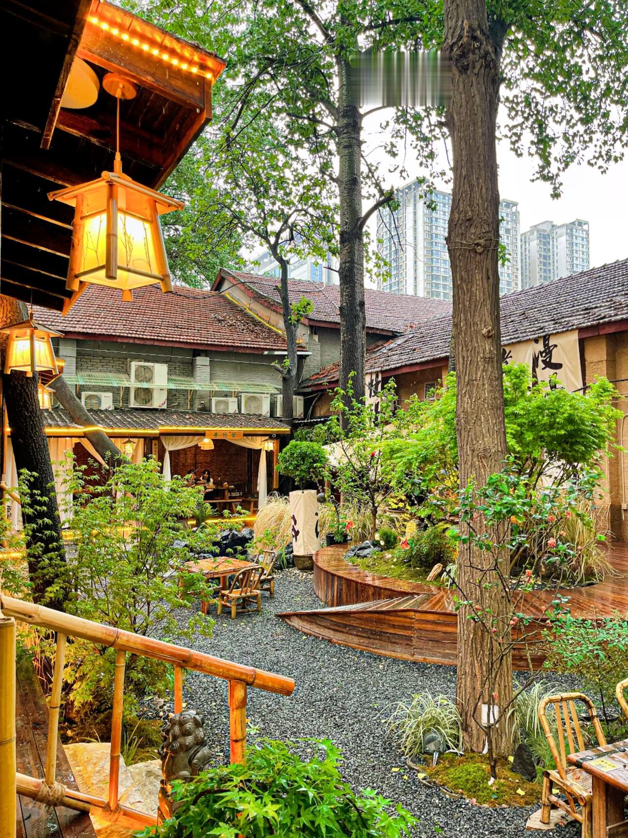 真的在西安！听雨围炉煮茶太惬意啦...感觉穿越到世外桃源了，在这里太舒服了...