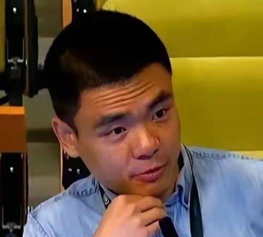 中国记者徐德智曾在联合国会场站起来，只问了日本代表两个问题：“谁炸的日本？为什么