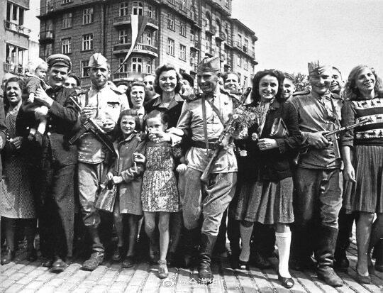 1944年苏联红军没开一枪占领了保加利亚 78年前的1944年9月5日苏联向保加