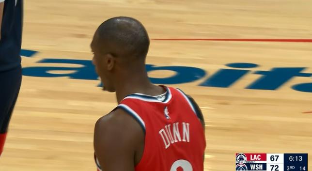 我必须要好好夸夸快船大将邓恩！在今天快船客场以110：106击败奇才的比赛中，邓