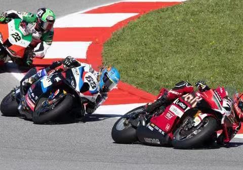 看完 2026 WSBK 法国站，我最大感受就是杜卡迪这边 Bulega 实在太