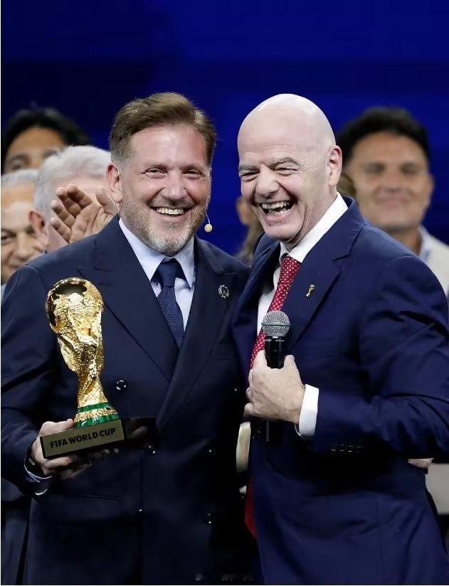 纽约时报：南美足联主席遭指控，涉嫌私吞FIFA腐败案赃款 5月20日讯  据《纽