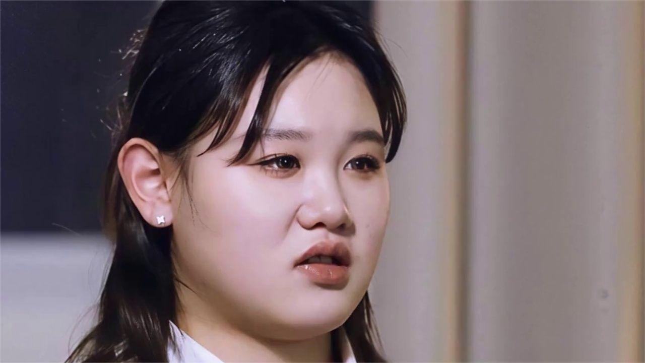 明眼人都看出来了，张家齐跟她妈妈最大的问题，是所有的钱都在她