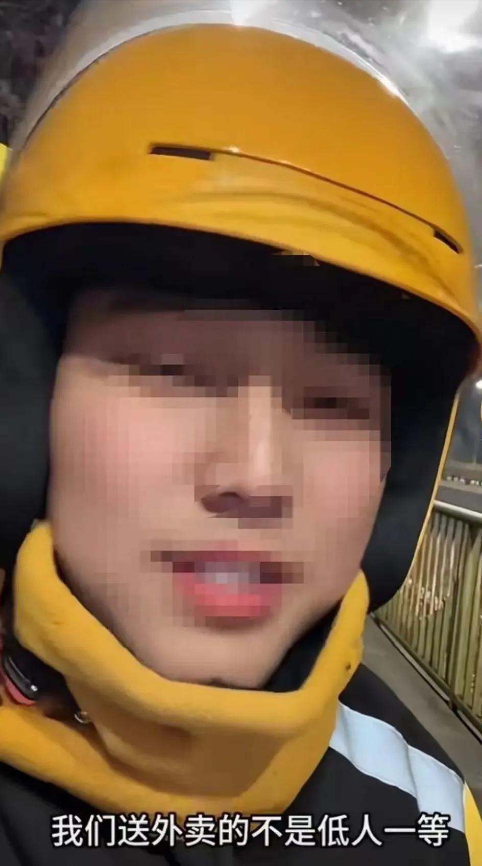 “这算盘打的真精！”外卖小哥接单送3件水到1楼，到了楼下客户却说住6楼，地址写错