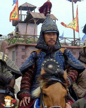 《施琅攻下台湾后，没急着向康熙报捷，而是蹲在鹿耳门滩涂上，用贝壳给当地孩子画了一