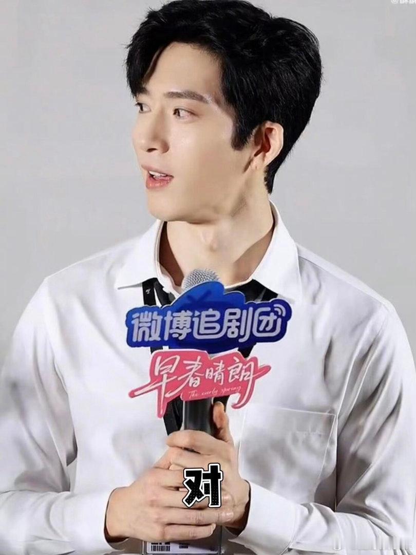 白敬亭主动认领井柏然私服白敬亭剧宣天才热度福利还没落地白敬亭先把认领流程安排上了