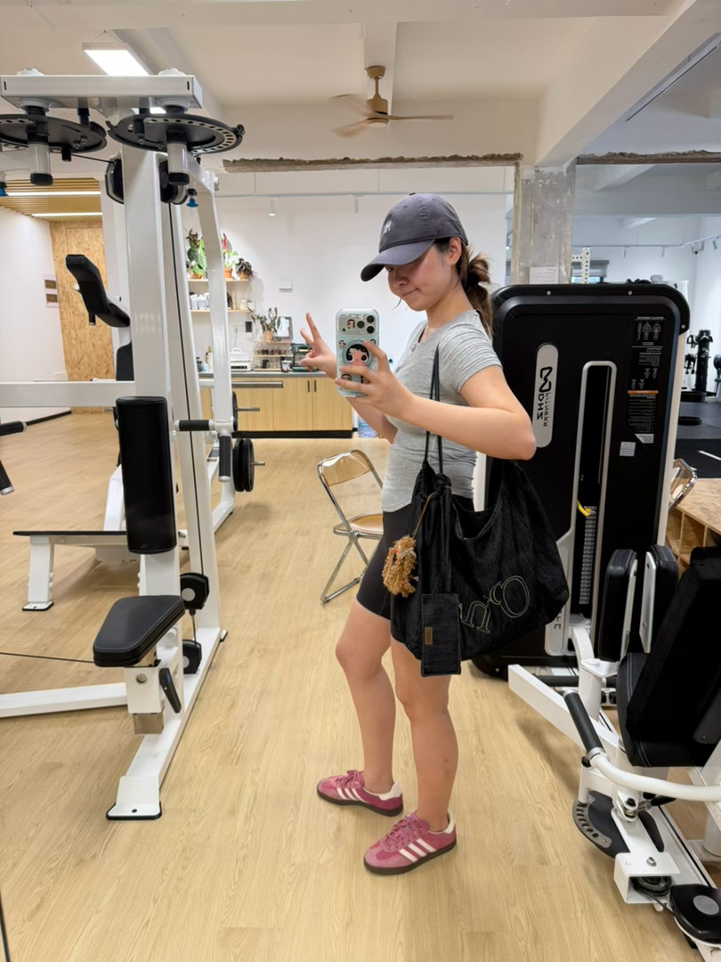 掐指一算坚持快半个月了 一周两练 其他时间每早和她们做40分钟有氧爬坡 最近已经