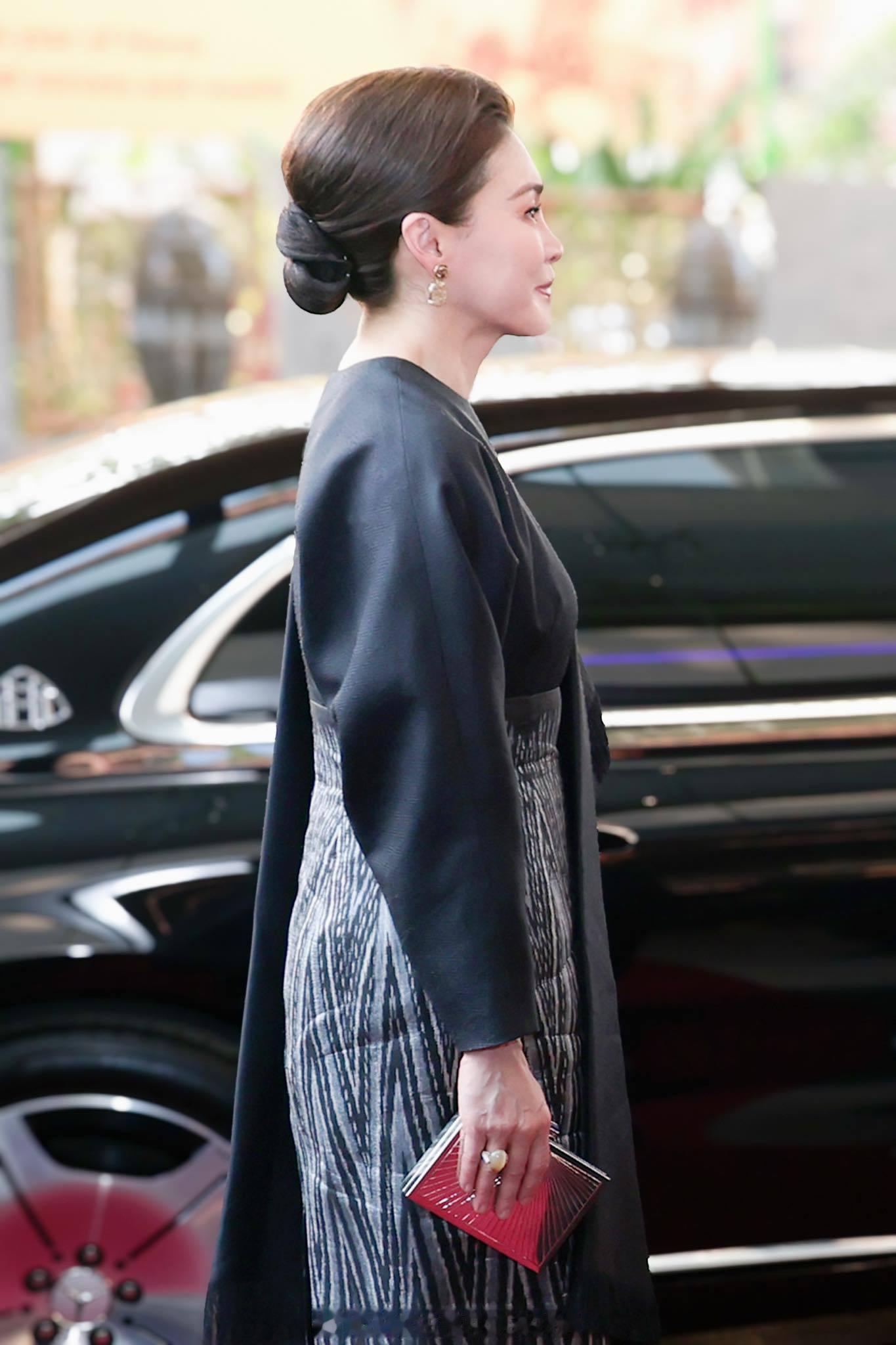 王室王室泰国王室素娘娘 2026年3月16日，狗哥素娘娘访问老挝。 