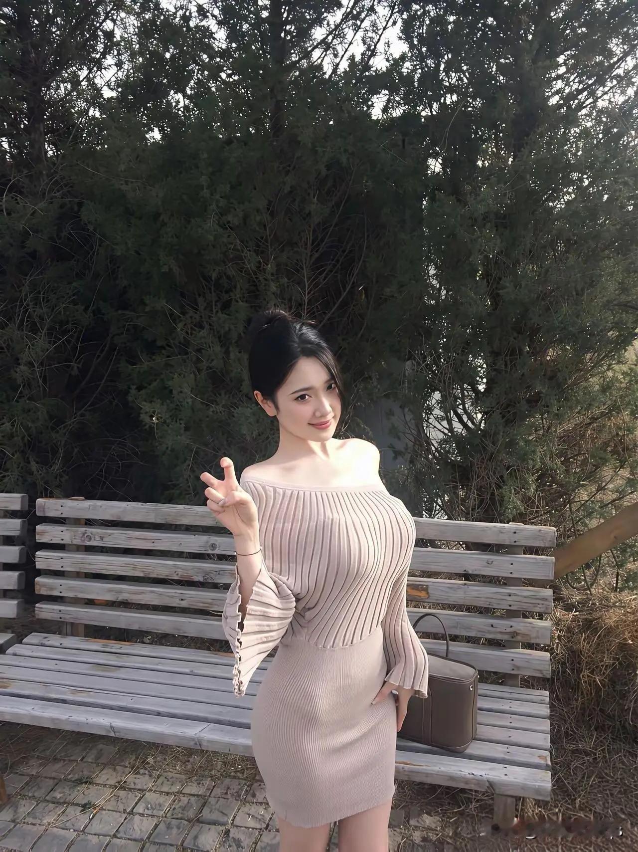 衣服乱了季节。