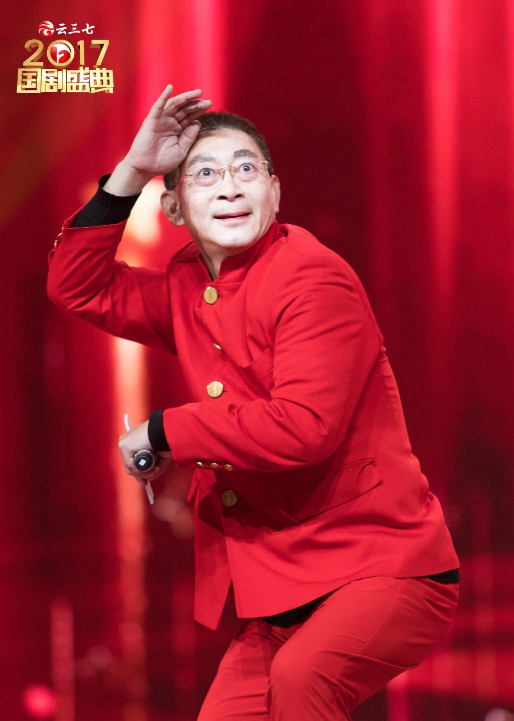 不得不说，人只要太瘦了，就很难不像猴。广西老乡经常遭遇地域歧视，被称为“广西猴”