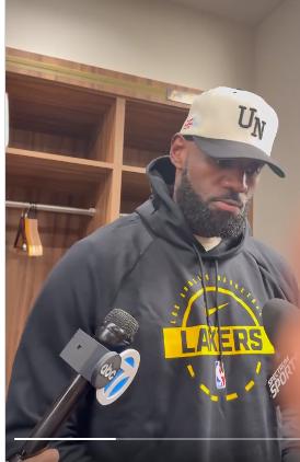 肯纳德在今晚战胜勇士的比赛中得到了16分，这也创造了他加盟湖人队的最高得分记录。