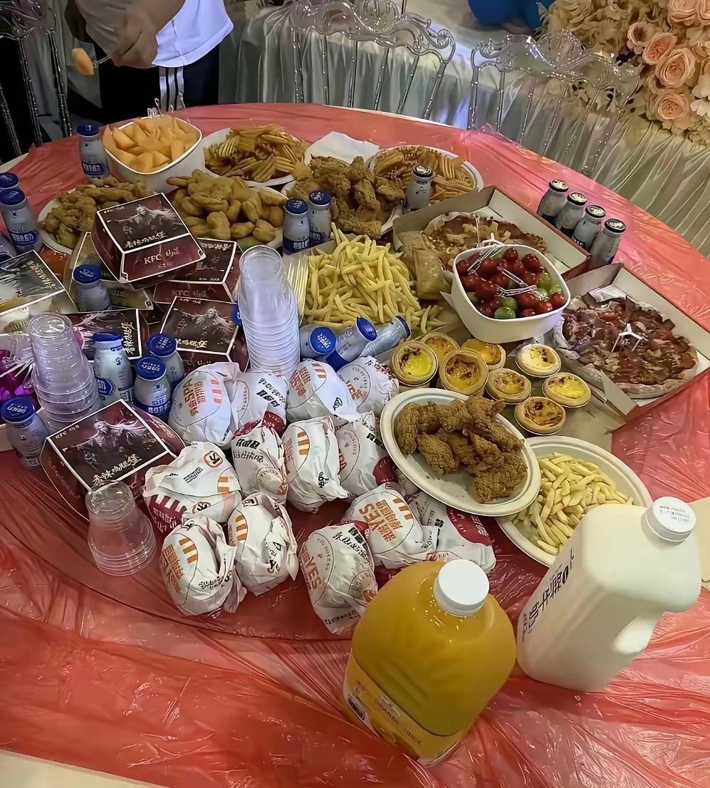 00后办的流水席，不得不说很合口味 ​​​