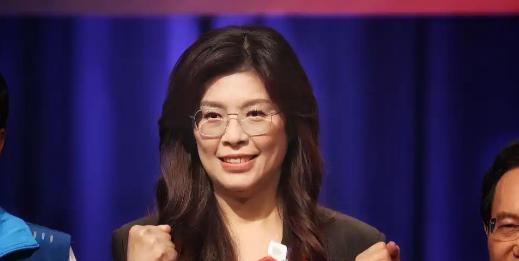 台湾蓝营终于摊牌了！郑丽文公开拒绝“一国两制”，不再模糊回避。这记重拳打向何方？