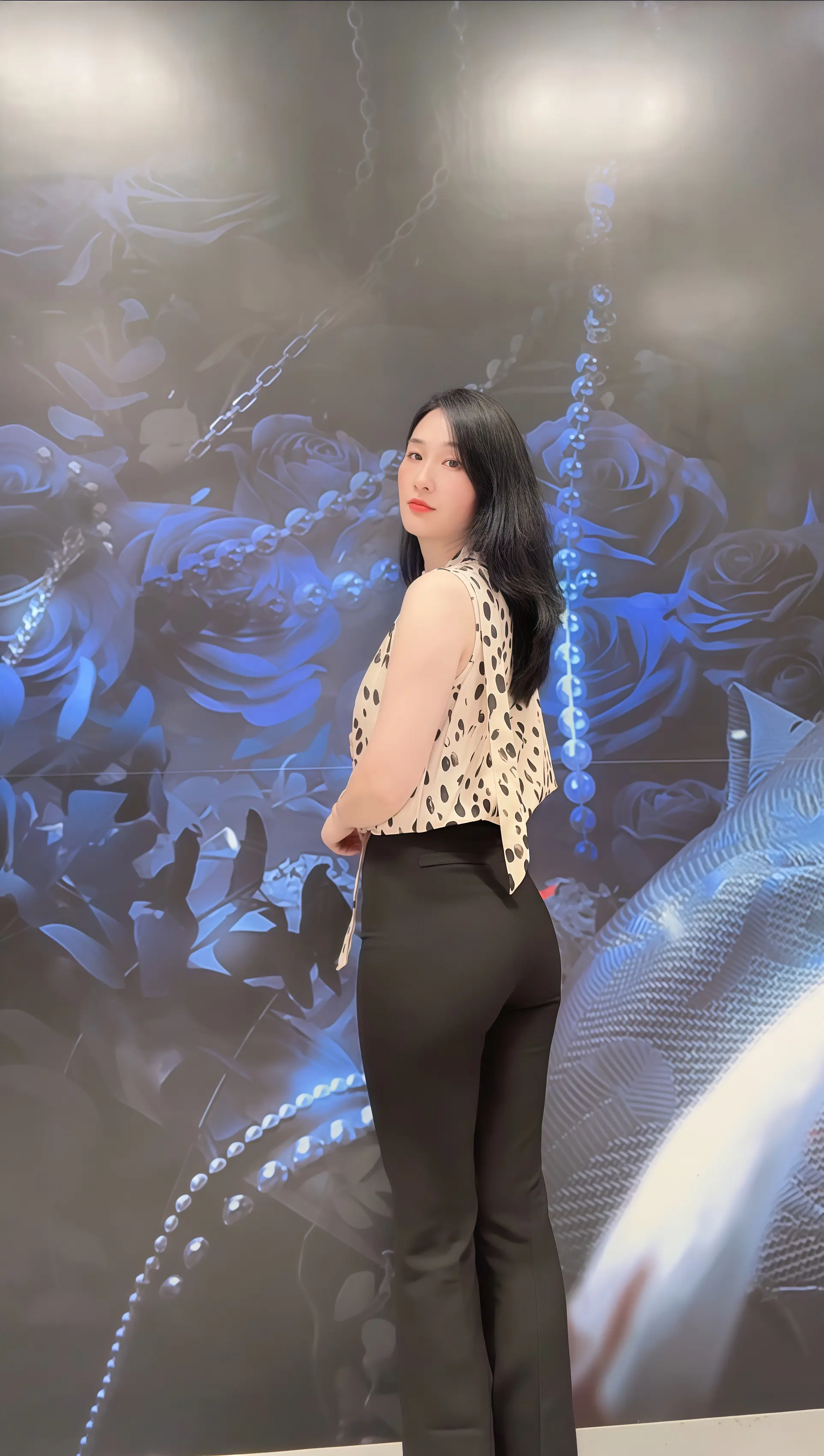 曾经的种种经历如过眼云烟，在长大，在失去，在接受，在好好生活…