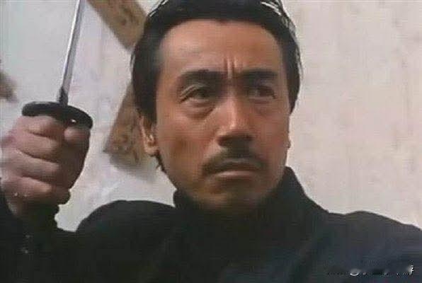 鹿村泰祥（77岁，Shikamura Yasuyoshi，1948年1月7日－）