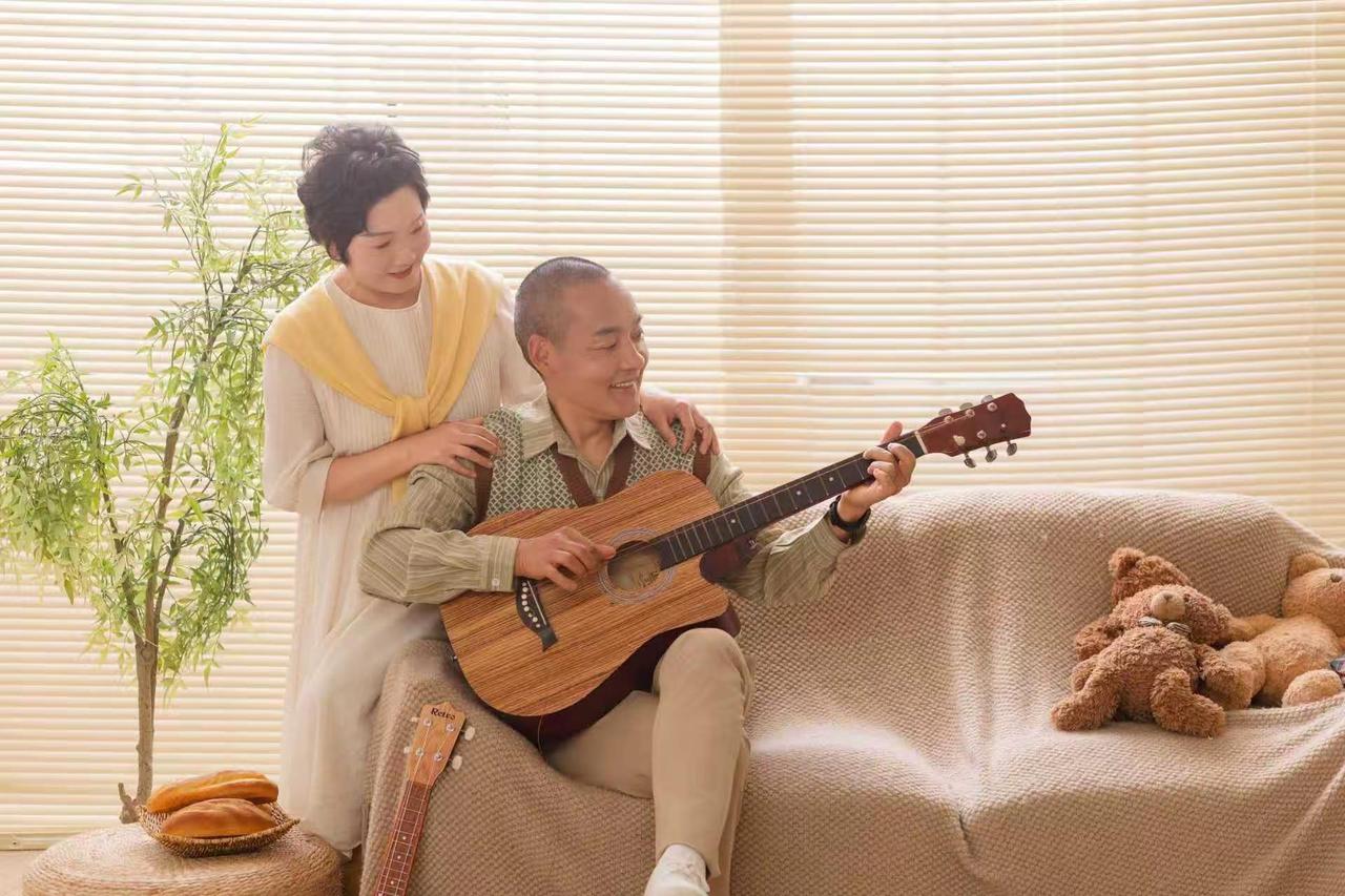 “云闲笑语梦万里，竹里琴声醉一回”，多美的意境。世间人虽多，知己却难寻。这琴声入