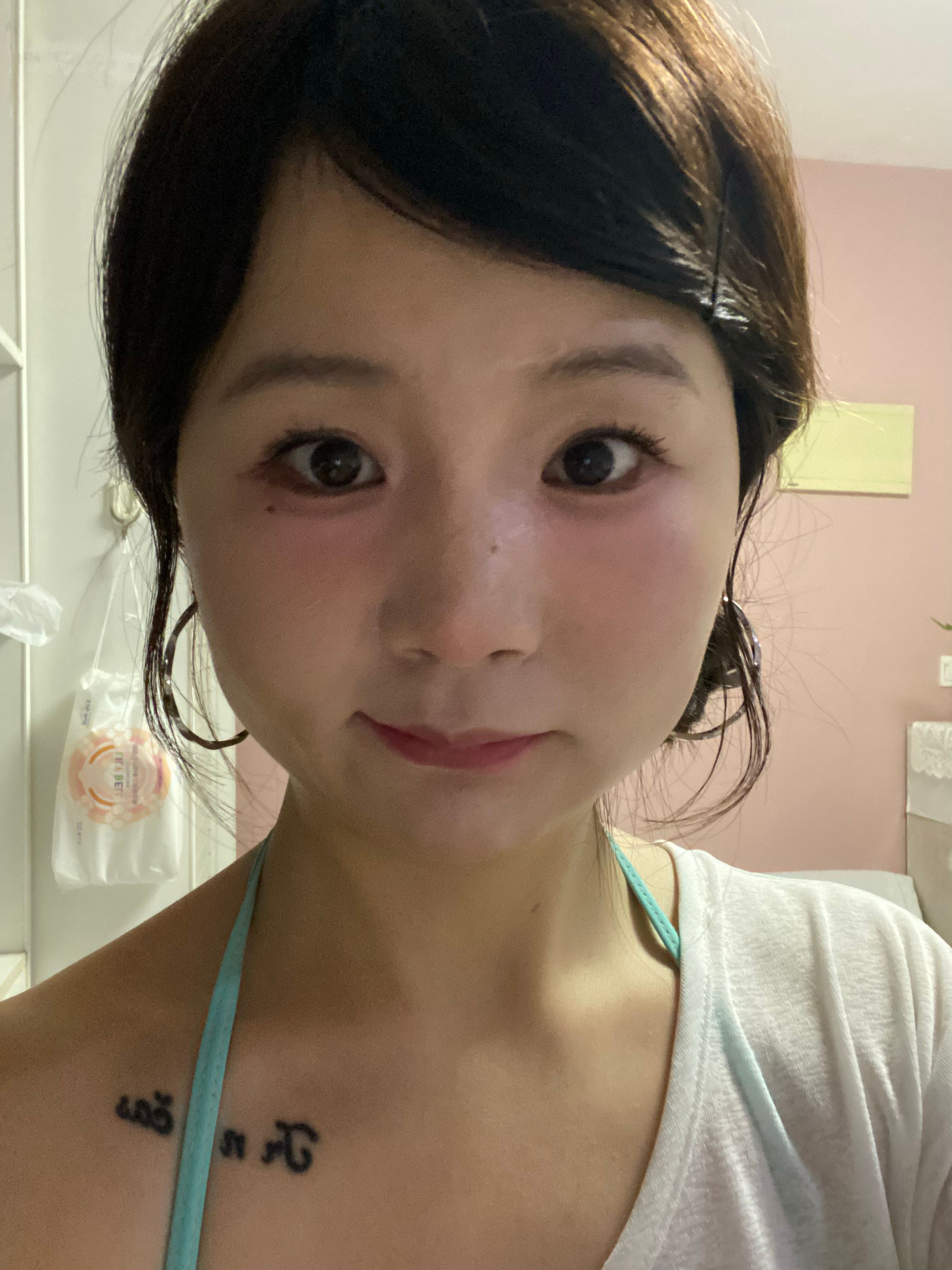 这眉毛纹了快一个月了 都没人发现我的眉毛是假的哈哈哈哈哈[流鼻血] ​​​