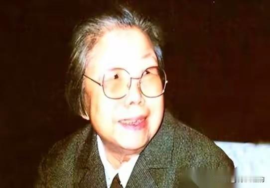 85岁的邓颖超，找到李鹏，开口就是一句：“我想安乐死。”
 
李鹏当场就愣住了，