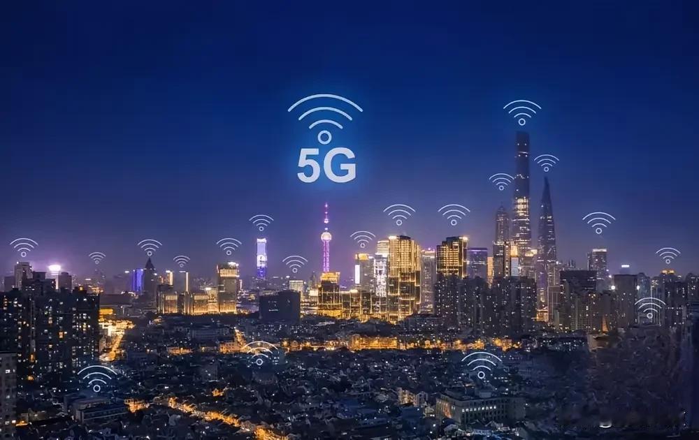 打工人每天通勤、外出跑业务，网络稳定直接影响工作效率。早高峰地铁、写字楼电梯地下