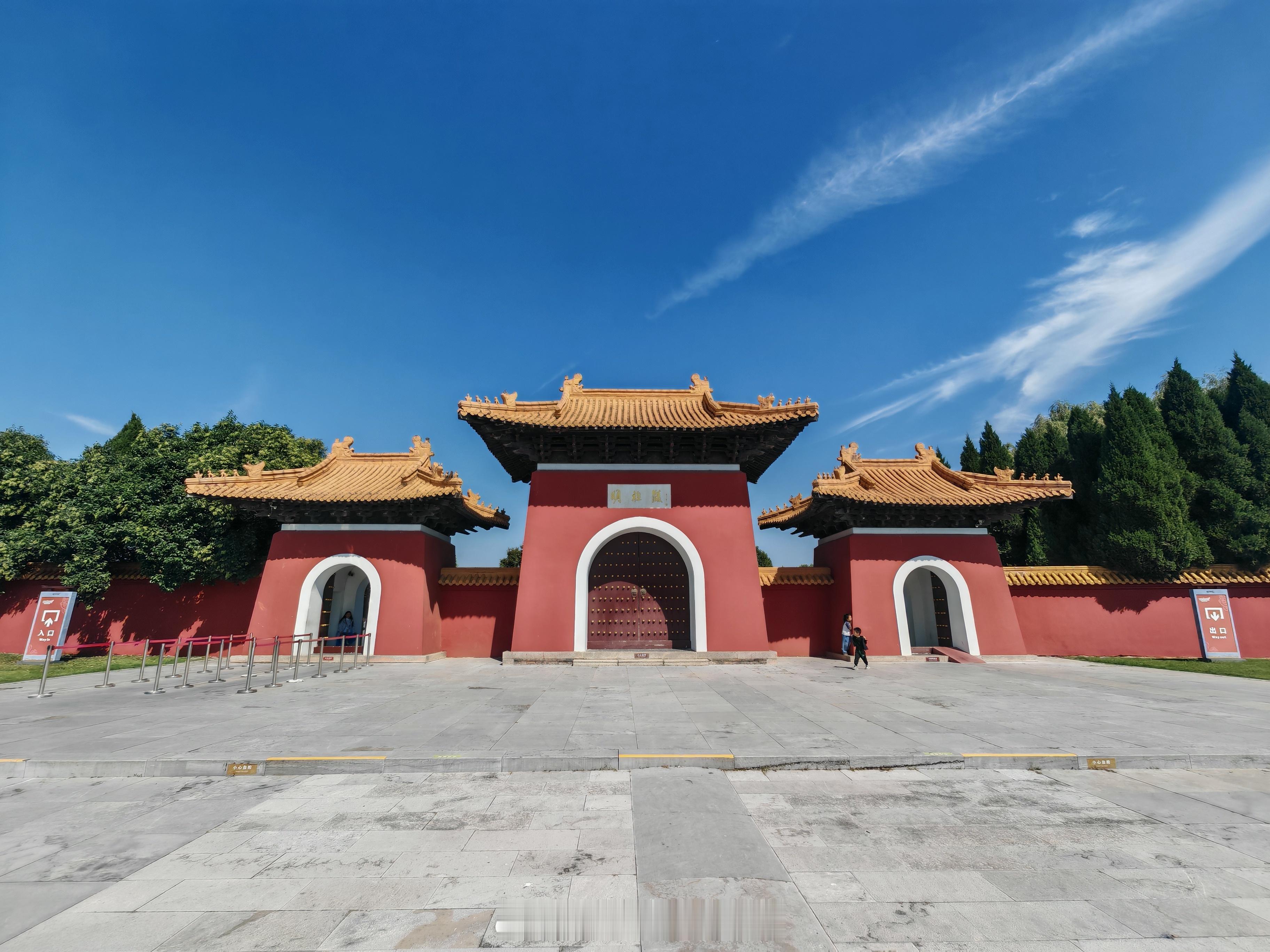 找工作，不能找苦过来的老板，要找家境好的老板。。这不，我在明祖陵就体会深刻，跟着