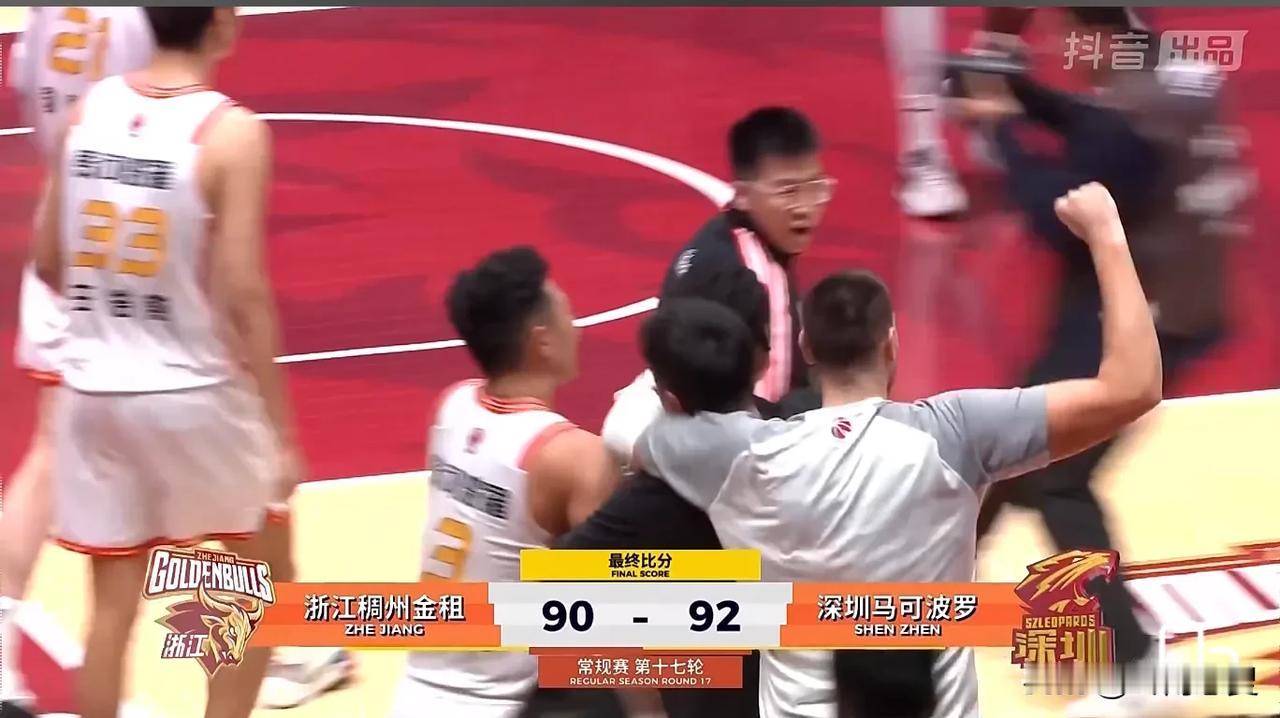 这场比赛堪称本季最精彩的一场比赛，不仅诠释了什么叫旗鼓相当，而且上演了绝杀与反绝