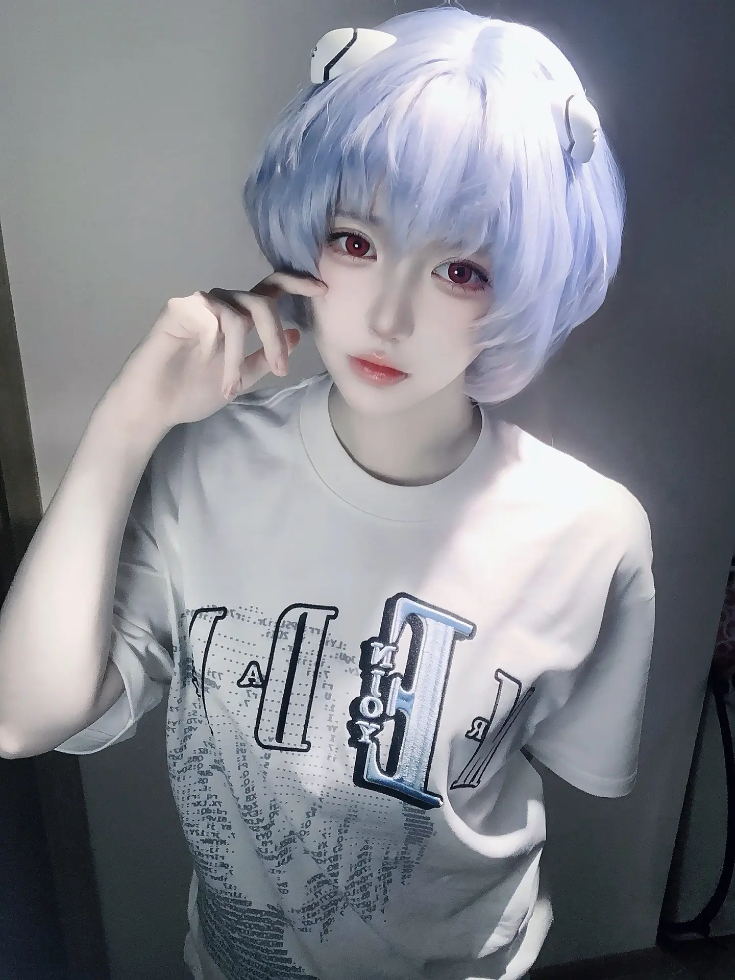 丽穿丽的痛衣。